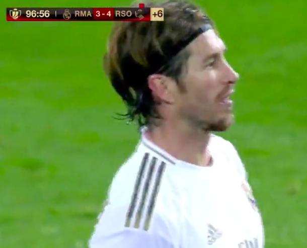 皇马4-0血洗拜仁c罗梅开二度,皇马被绝杀梅西破4场球荒