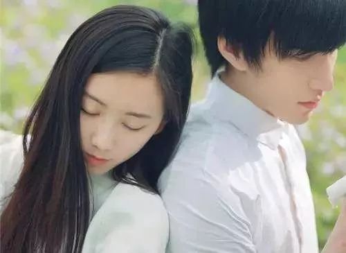 邯郸一男子有5套房,一男子不上班在家啃老