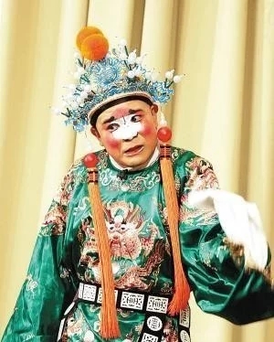 长相丑陋的人有才艺,长得丑的人三个特征