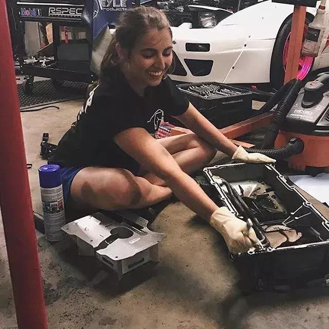 换机油机滤保养费多少,自己带机油机滤去换油大概多少钱