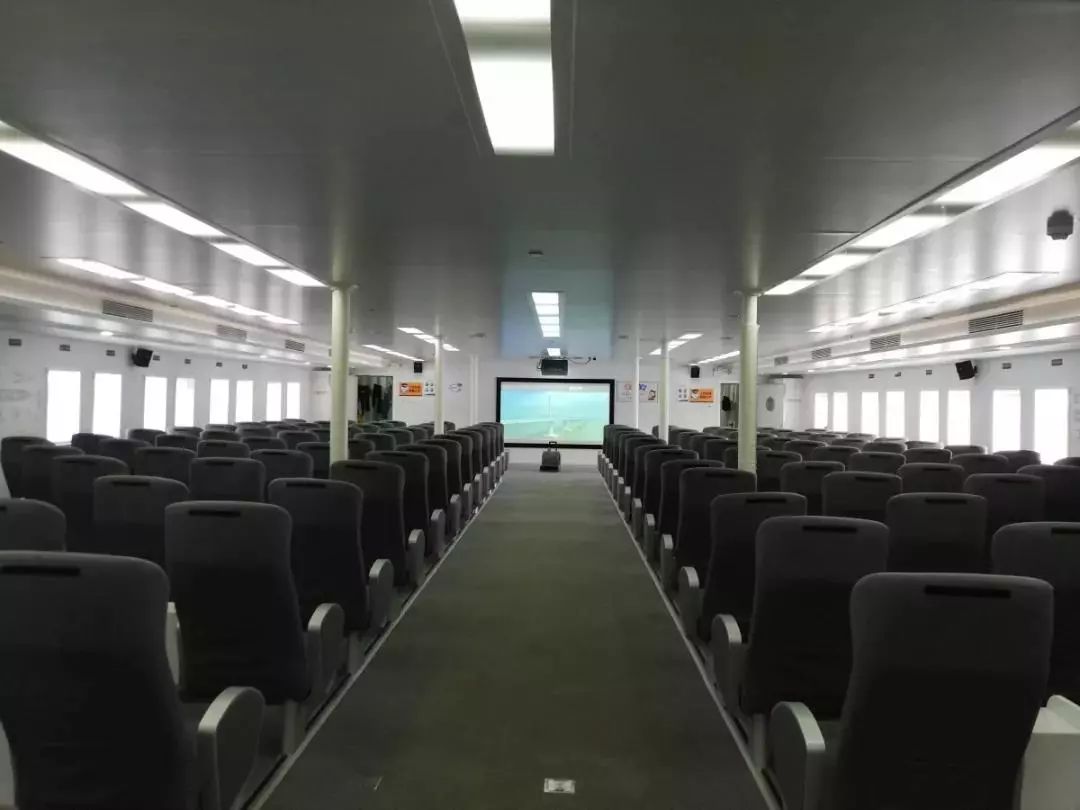 港珠澳大桥观光游轮180元,珠海游船观光港珠澳大桥