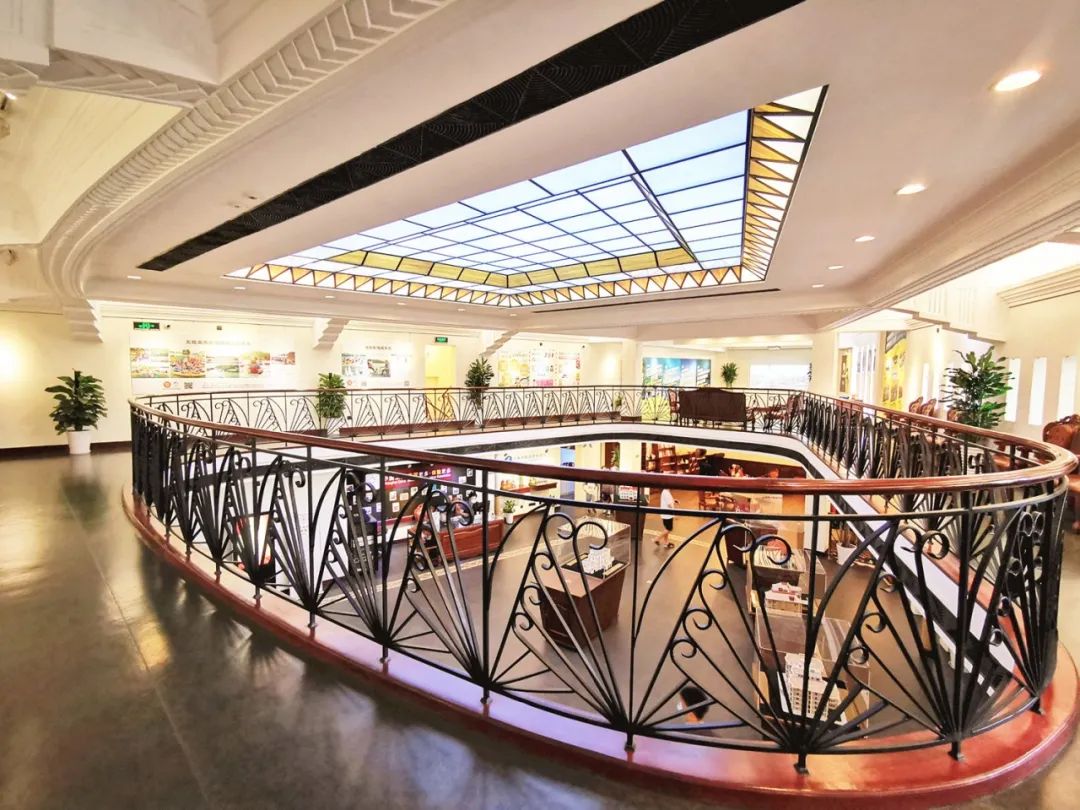 武康路旅游咨询服务中心,上海武康路旅游全攻略