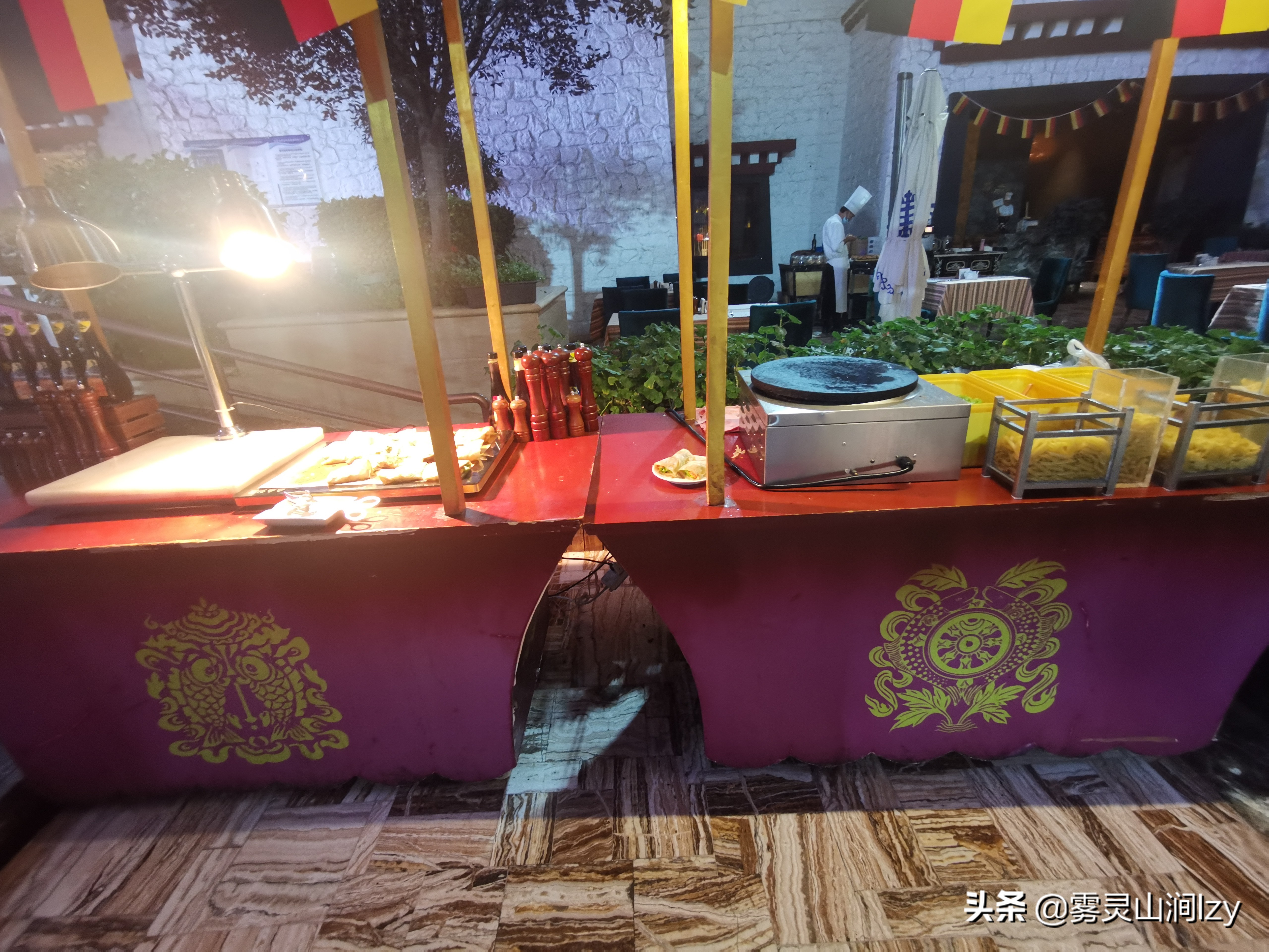 蓝天白云下的雪域高原布达拉宫,蓝天之下日光之城简介