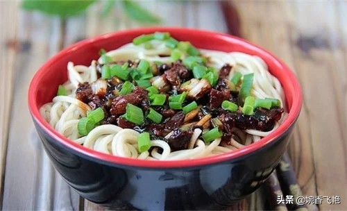 各种好吃面条的做法,面条的各种做法懒人版