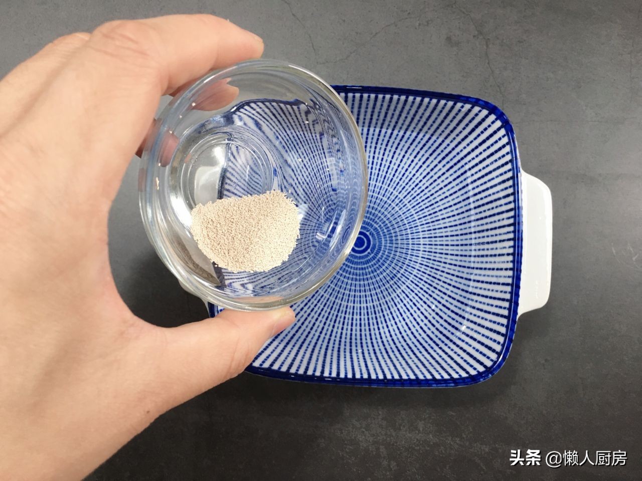 不用手和面做的发面小馒头,两种发面小馒头的做法