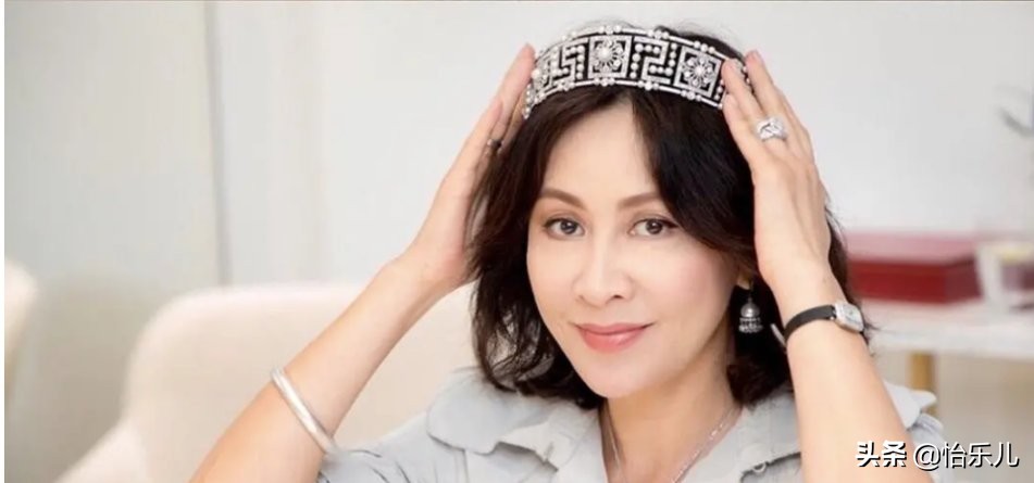 刘嘉玲钻石发冠,刘嘉玲戴的珍珠