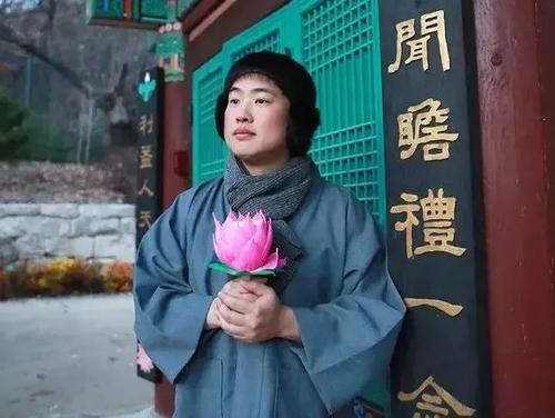 很多年轻人一转正都不想升职,越来越多年轻人当公务员