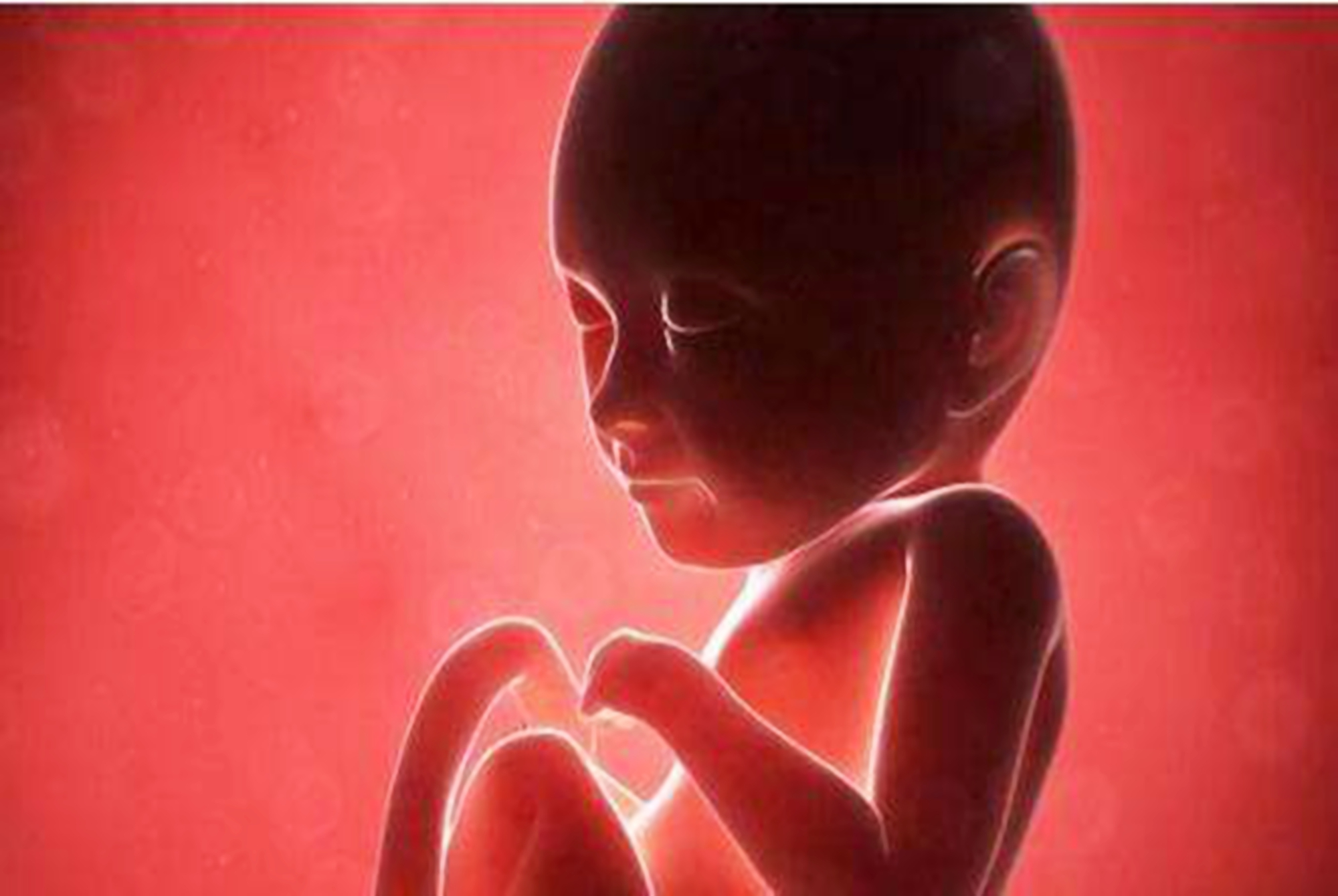 孕妈肚子一跳,孕妈吃多了胎儿会打嗝