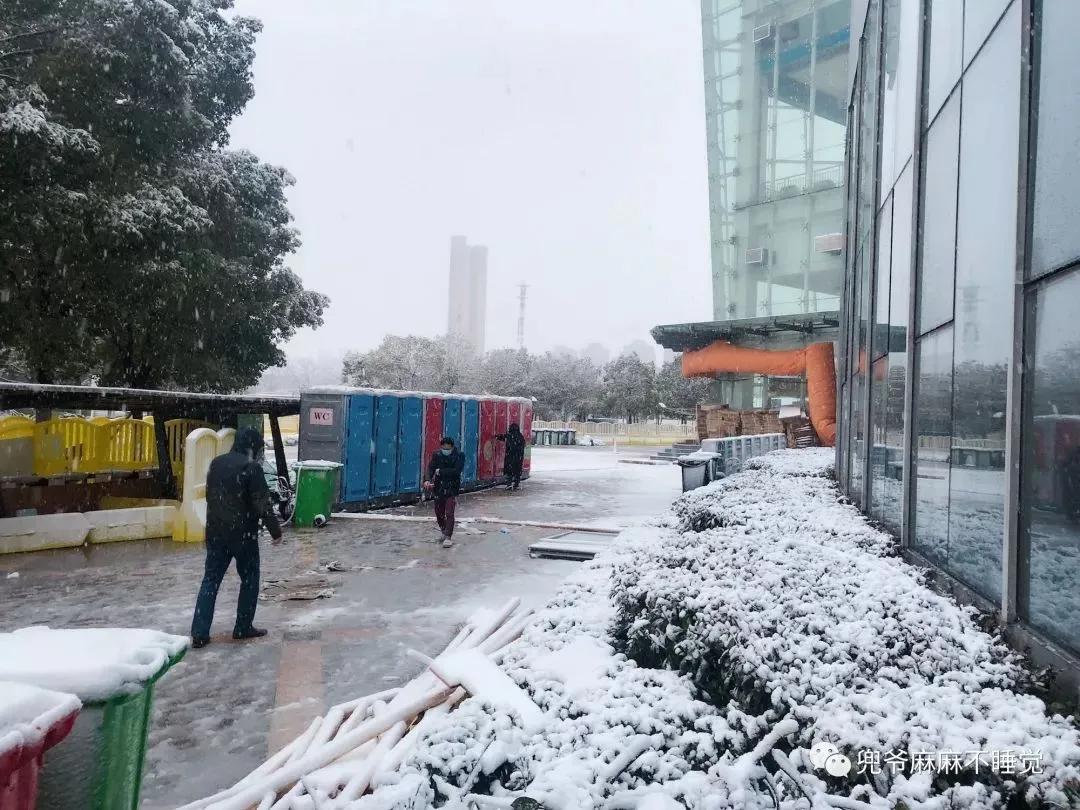 一图看懂方舱医院的真实生活,方舱医院的神奇之处