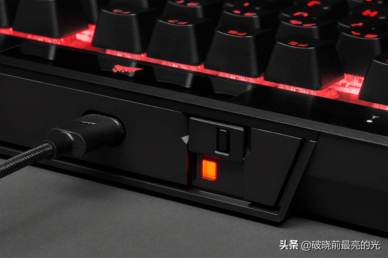 现在主流游戏鼠标键盘耳机,平民游戏键盘鼠标耳机套装推荐