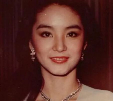 胶线笔画眼线教程新手手残党,手残党眼影教程探险家无眼线