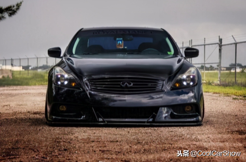 英菲尼迪g37改装黑色漆面,英菲尼迪g37双门改装gtr前脸