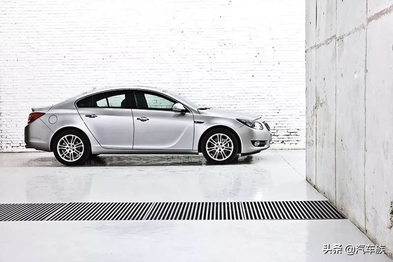 09年别克君威旗舰版路测,2011年3月别克君威2.4豪华版视频