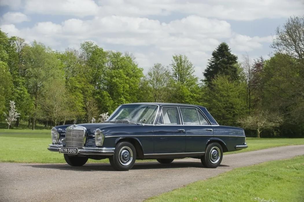 曾经的奔驰s级配置,曾经的豪华车型现在无人问津了