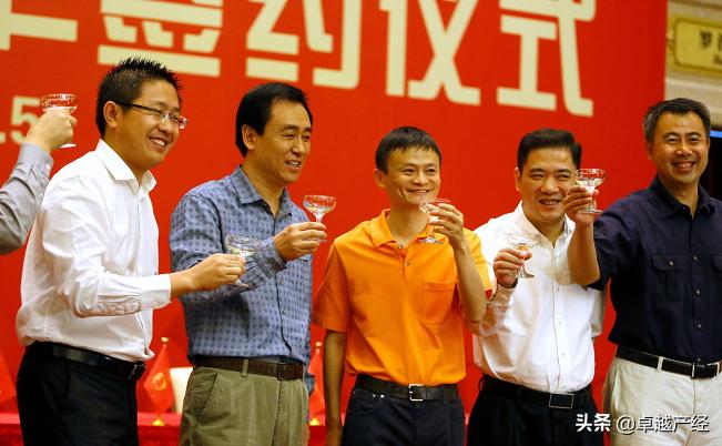 自毁“港股*击狙**手”恒大浮亏59亿不离弃大刘和徐老板是“真爱”