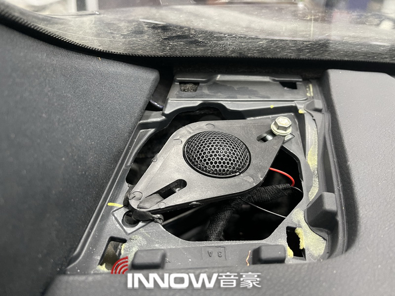 路遥知音好雷克萨斯RX300音响改装伊顿pro175两分频