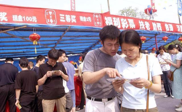 彩票销量持续“暴跌”,要怎么做才能“起死回生”?