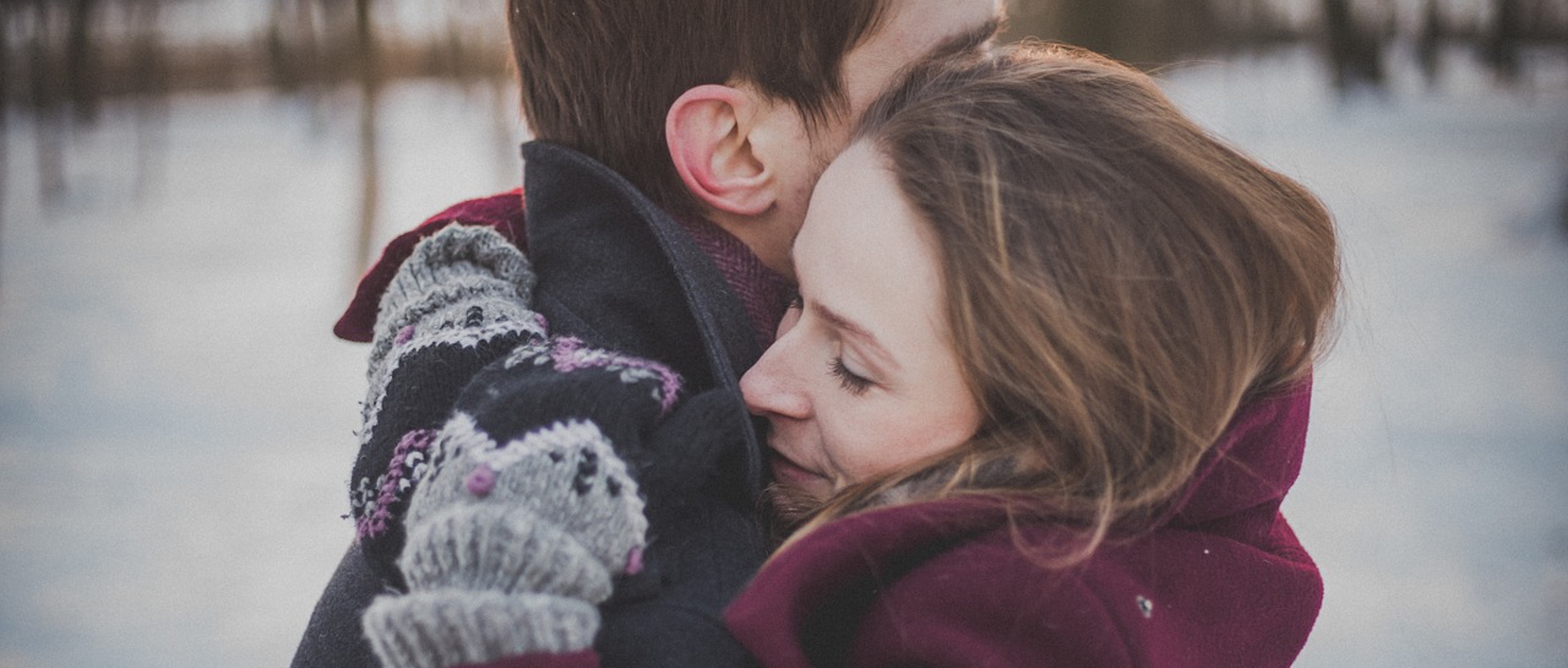 朋友请听好易烊千玺何炅谢娜读信,范丞丞何炅谢娜易烊千玺憋笑综艺