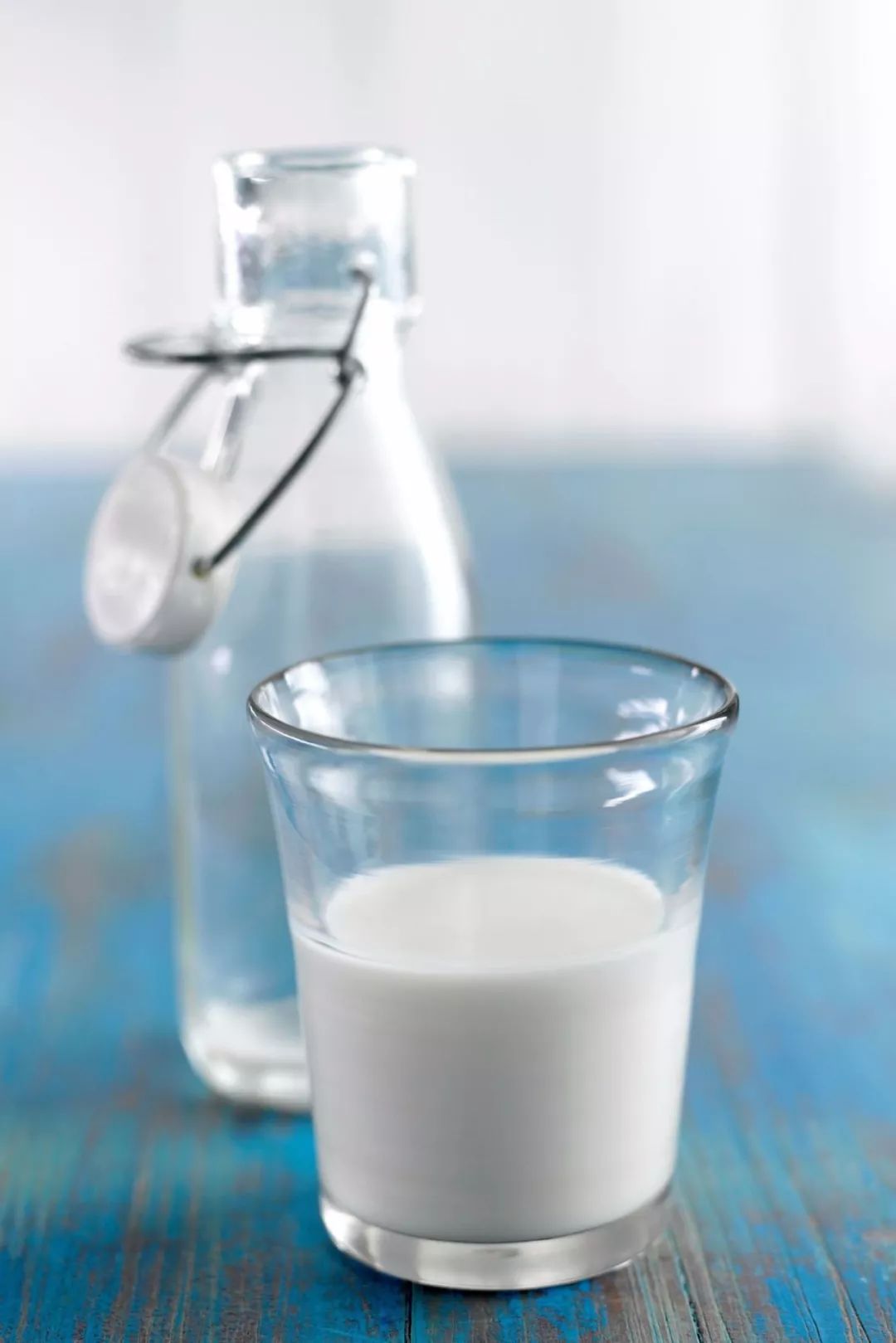 关于牛奶的这些知识你真的了解吗,牛奶虽好哪10类人不宜喝牛奶