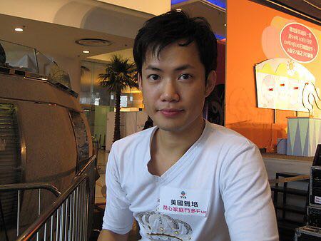 香港男演员送外卖,40岁香港演员送外卖