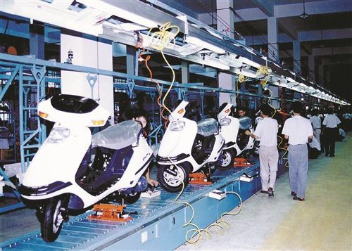 台州人李书福的吉利帝国：打破政策壁垒，大胆扩张，汽车民企第一