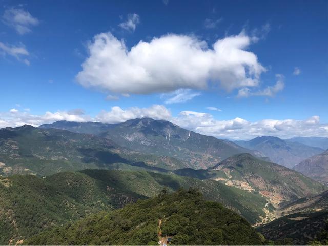 到云南10天9晚游吃住行费用全含,云南旅游900元玩五天