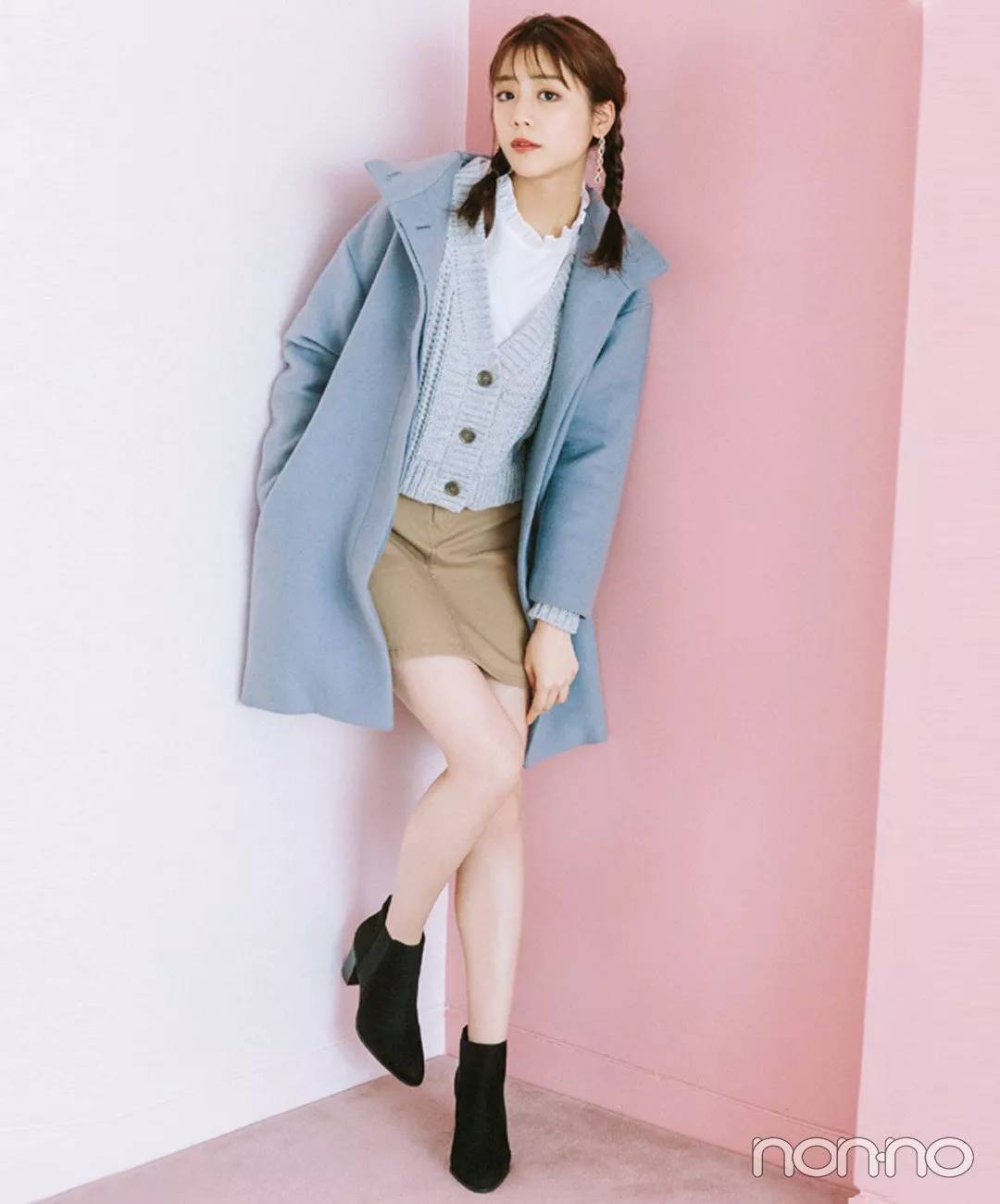 秋冬小香风外套和牛仔半裙穿搭,格子秋冬半裙搭配什么上衣好看