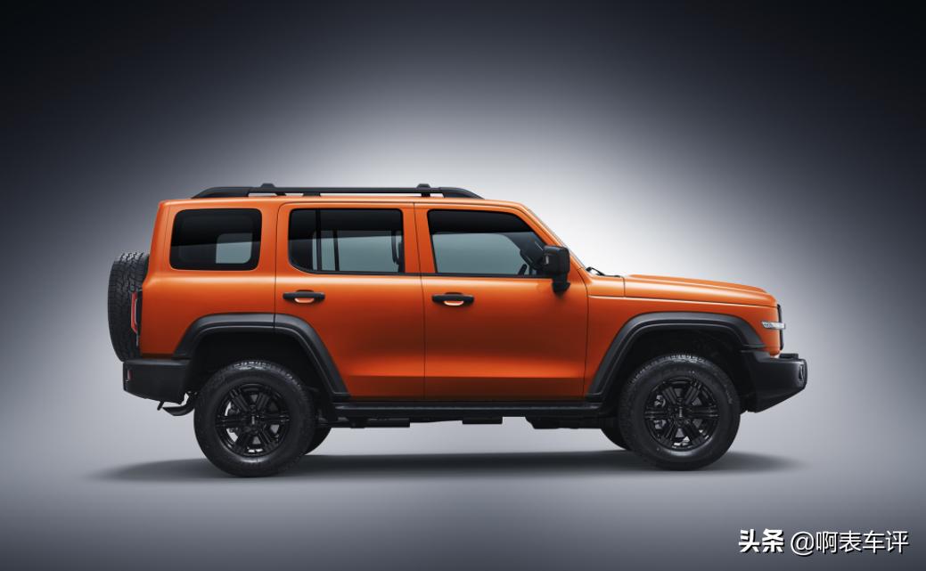 长得像坦克300的百万级别豪华suv,比坦克300还硬派的suv26万