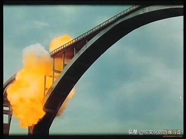 “有机会也去黑山看看那座桥”，这就是二战电影《桥》的永恒魔力