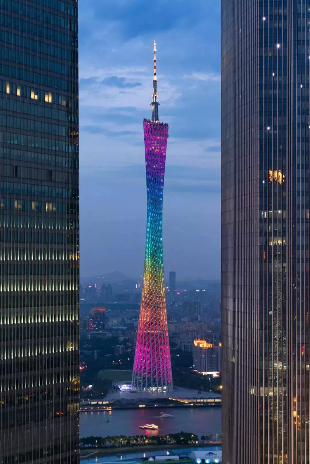 央视大楼设计特点地标式建筑,央视大厦建筑史