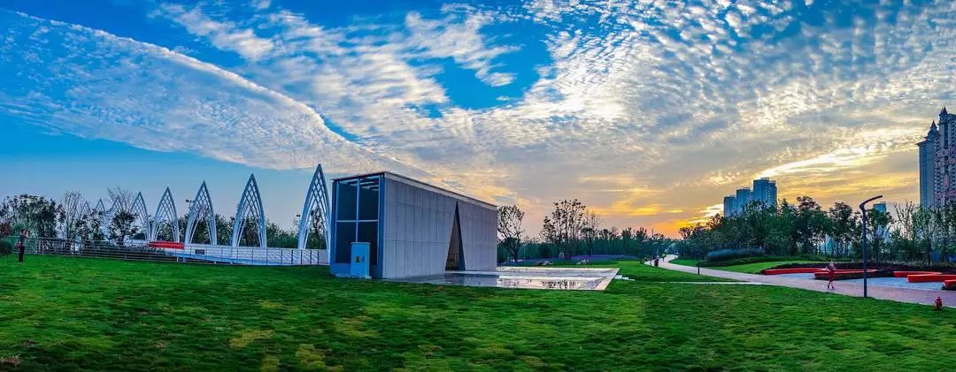 聆听青山,聆听青山语