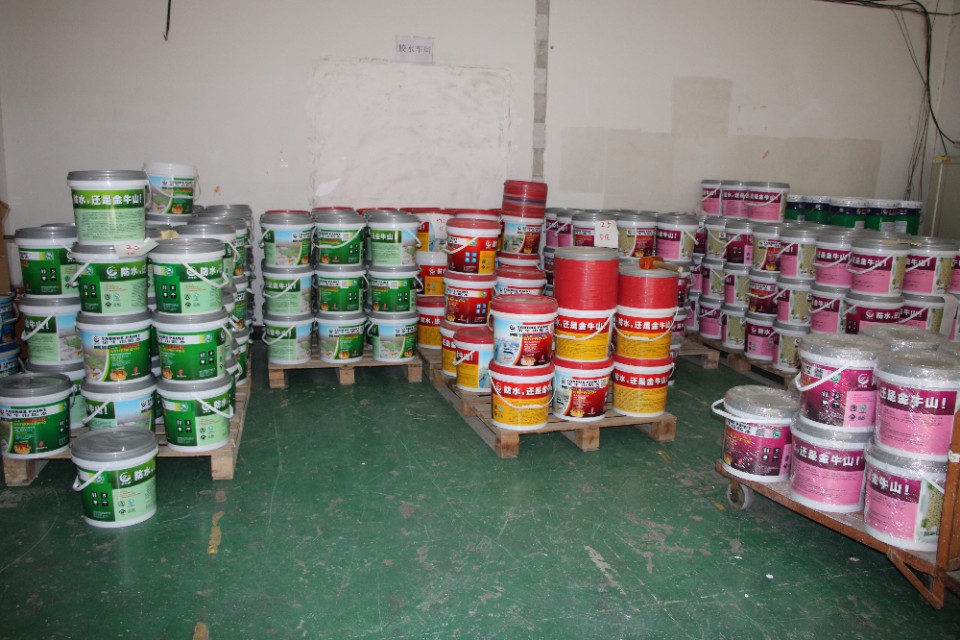 秀外慧中霞之大者东莞市鑫彪实业投资有限公司总经理程秀霞