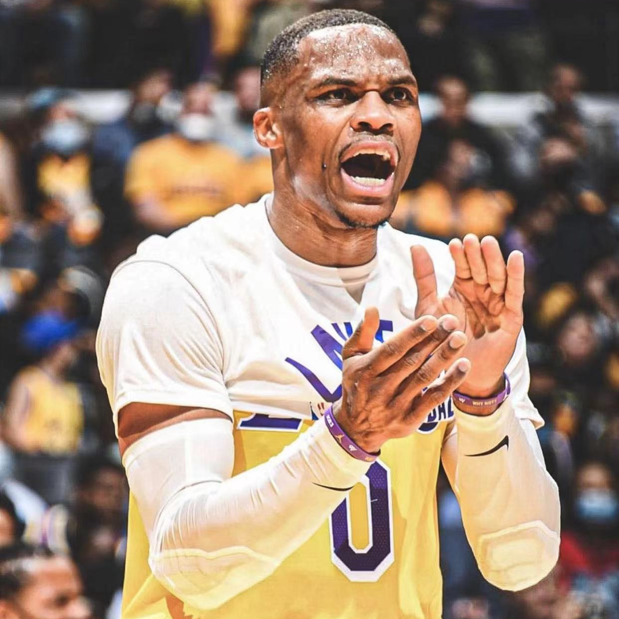 威少该背锅吗,威少背锅亚当斯