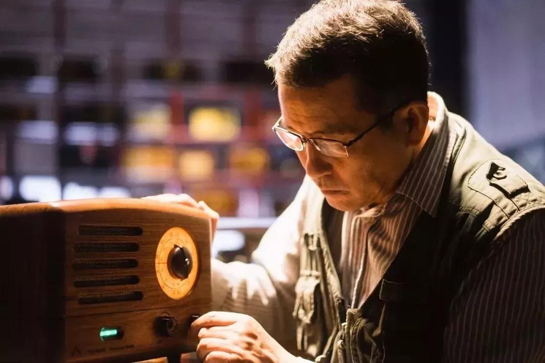 便捷随身又能在家听的音响,能听音乐的小音箱