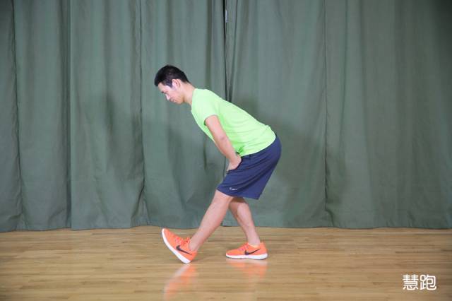 5公里跑后拉伸动作,跑后拉伸详细教程