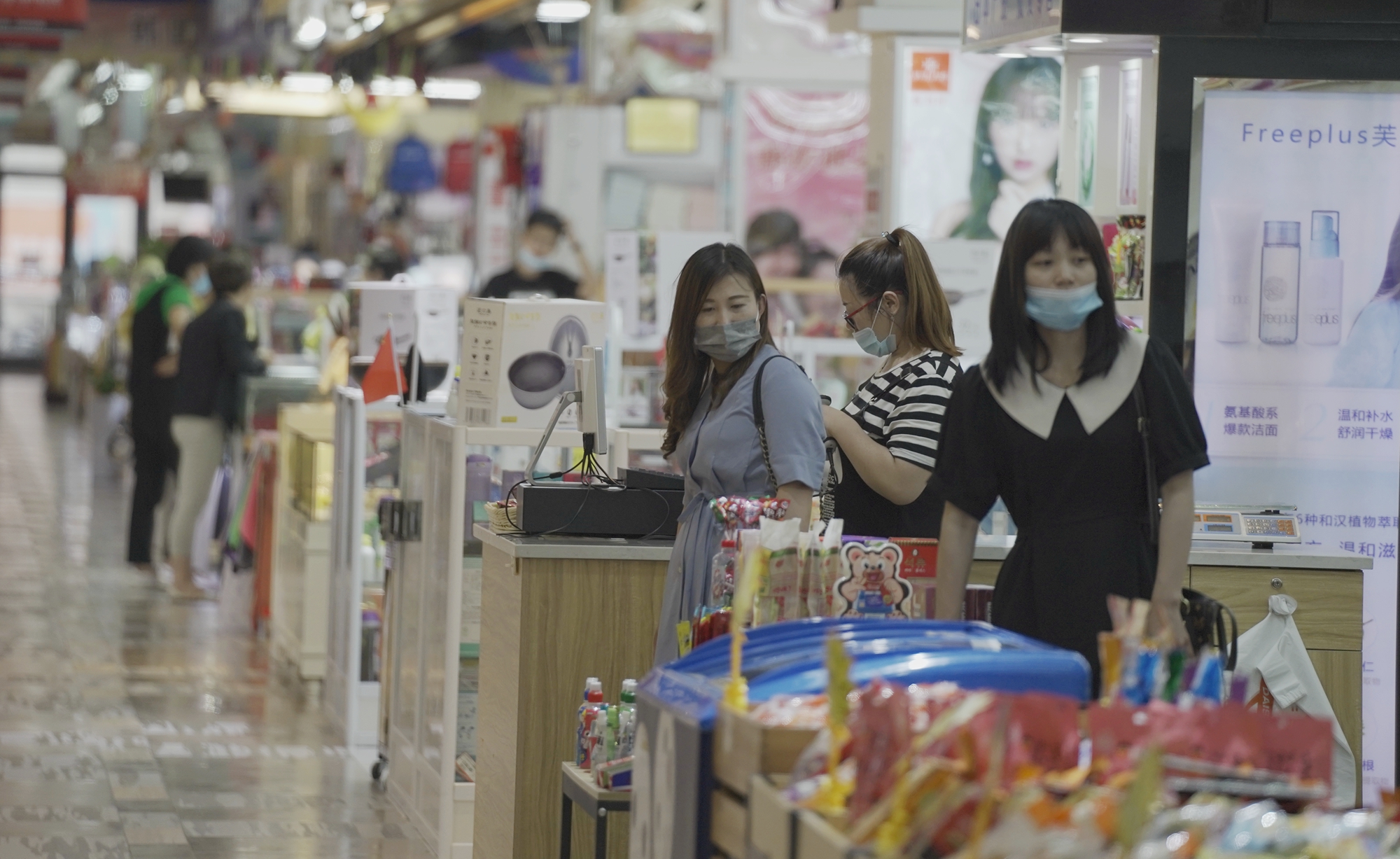 威海韩国商品交易中心买化妆品,威海韩国商品交易中心是干啥的