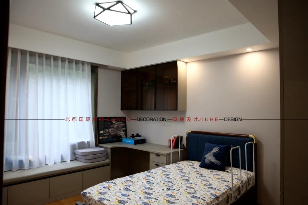 现代跃层设计效果图,装修设计案例大户型跃层