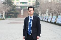 三尺讲台竞风流,云南农大附中校园