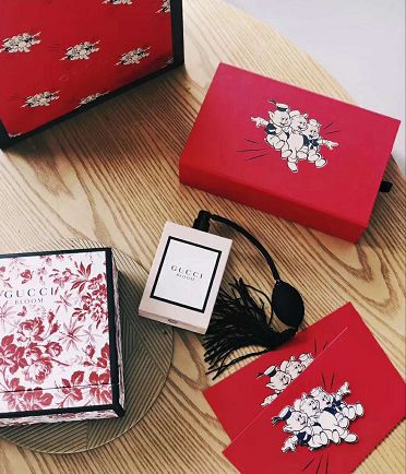 过年当城里的Cindy变回了翠花，这些单品让你洋气地拜年！