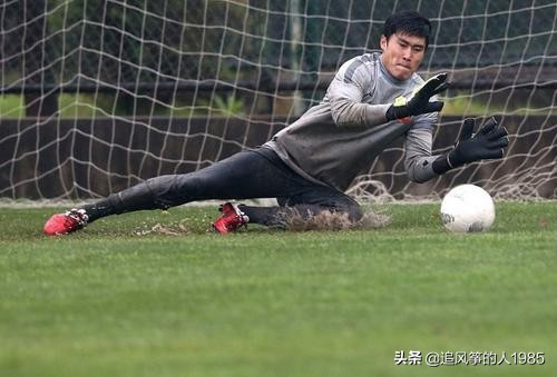 大连足球第一名,大连足球队2001名单