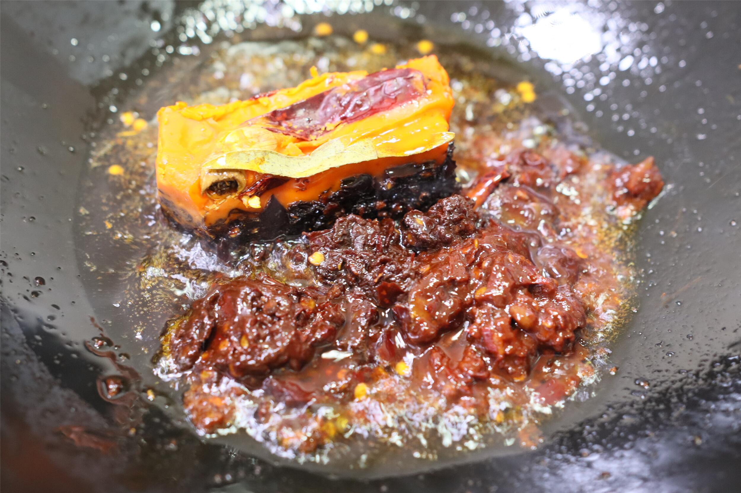 吃不了羊肉膻味是什么体质,用火锅底料做的烩羊肉