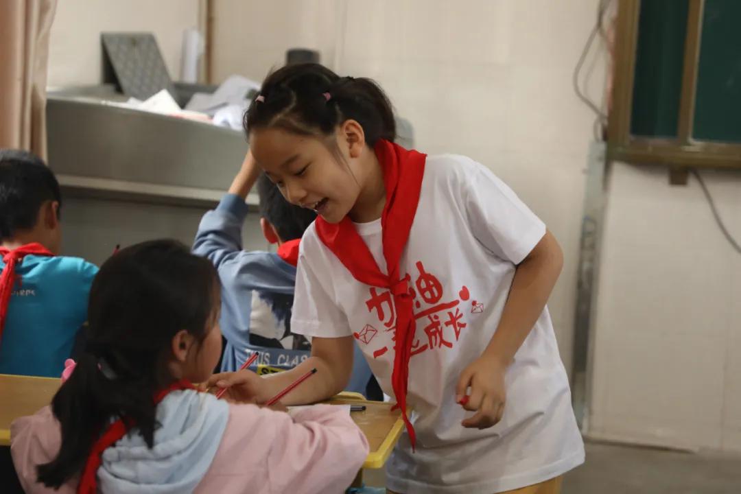 以爱育爱以智启智,以爱育爱让每个生命精彩绽放