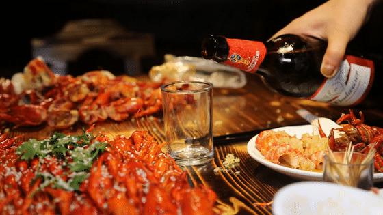 晚上睡觉忘关窗户脸歪了,睡觉开窗户脸歪了