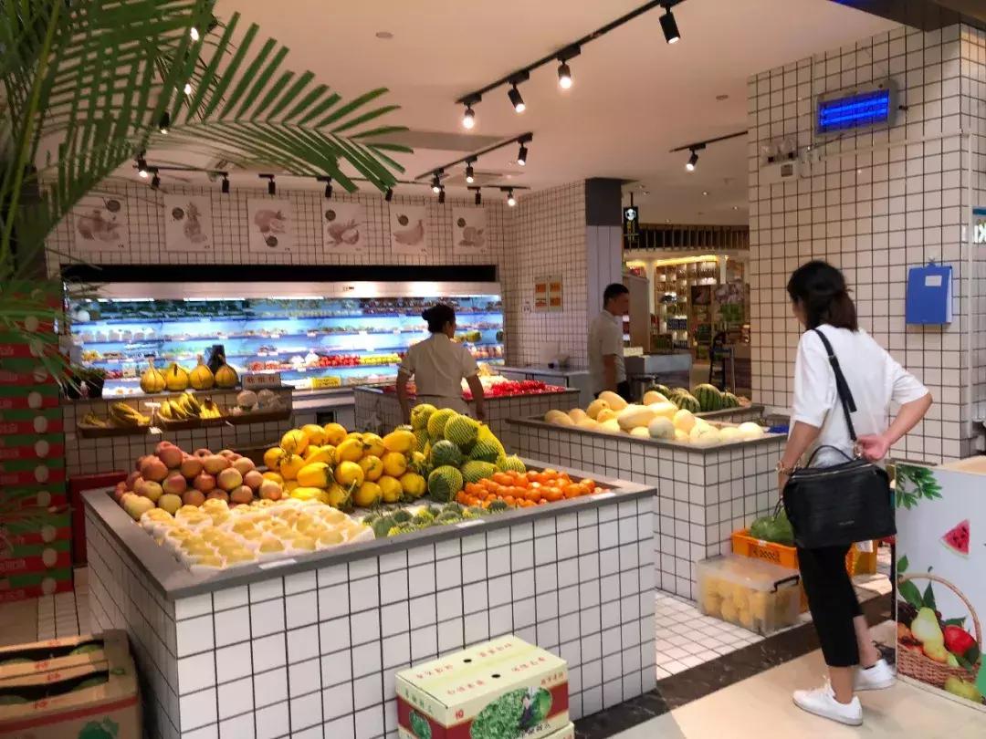 无锡梅村服务区女士停车位,高速服务区女司机专用停车位