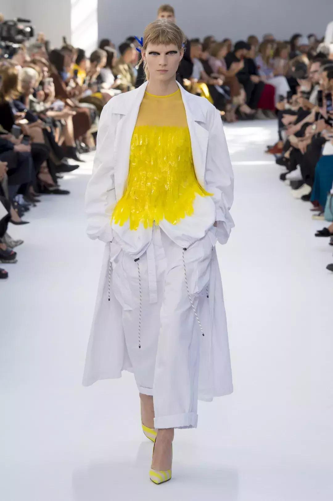 不穿增高鞋垫也能增高的方法,穿增高3.5厘米的增高鞋垫