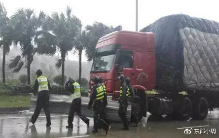 偌大江湖，百大帮派，独独遇见你。