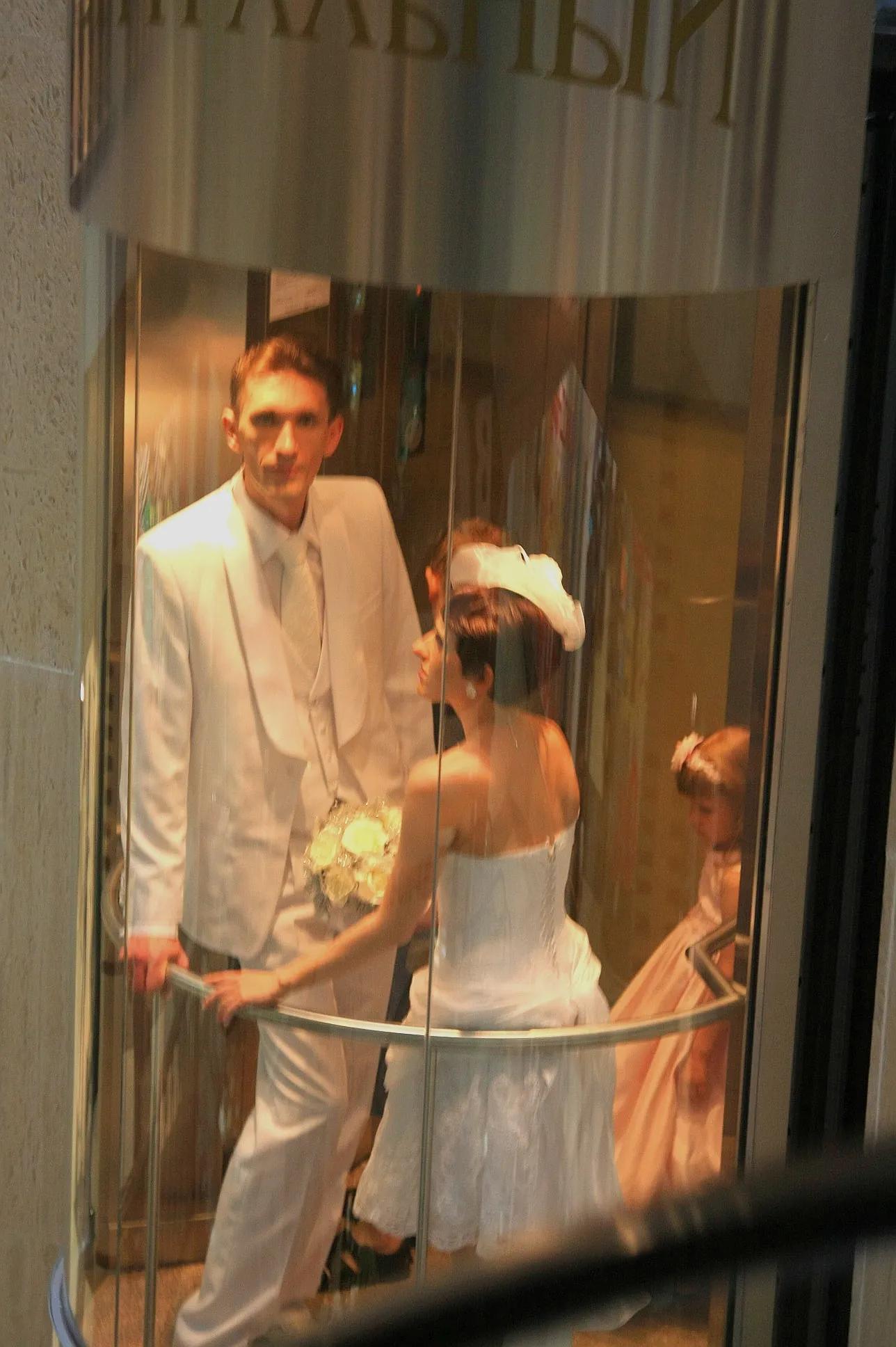 在海参崴,海参崴相亲现场