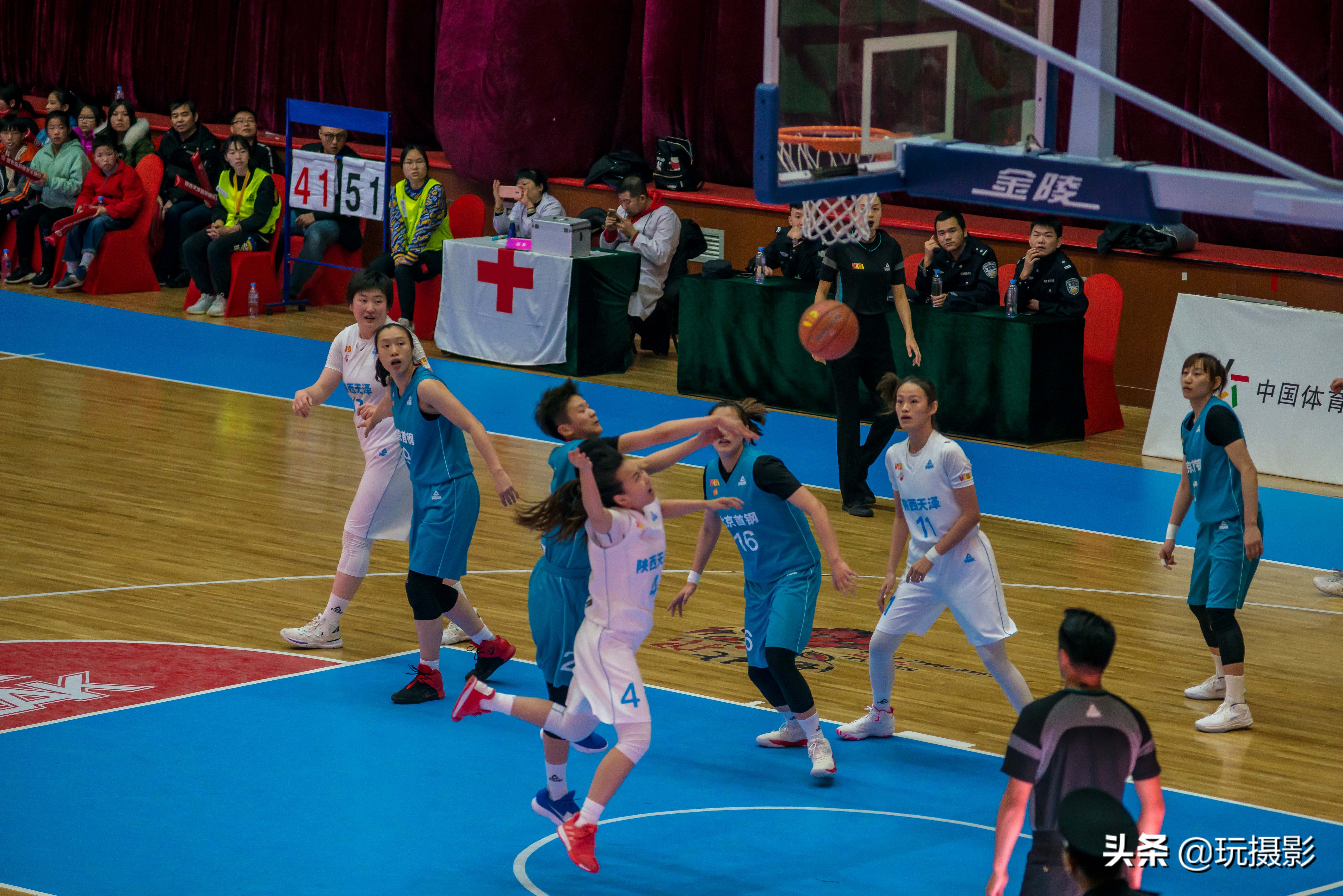 西安天泽与北京首钢比赛一场陕西体育界的盛事