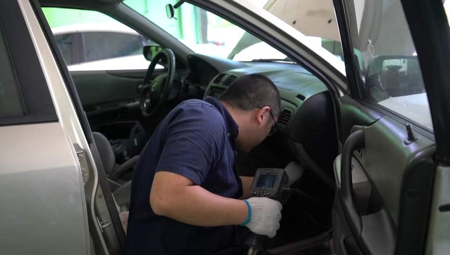 车空调发臭什么原因,空调亲水铝箔涂层发臭