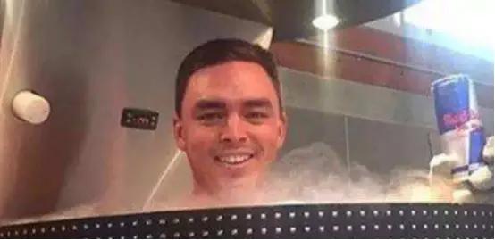 为什么运动员比赛后要泡冰水,运动员低温冷疗舱为什么不会冻伤